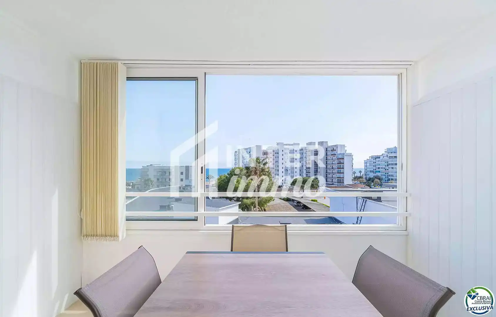 Flat with lift for sale in Calle pedro calderon de la barca 6