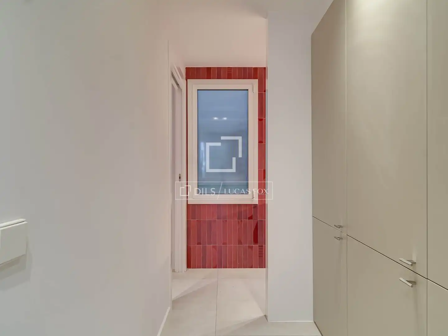 Wohnung zum Verkauf in Barcelona mit Heizung, Terrasse und Abstellraum
