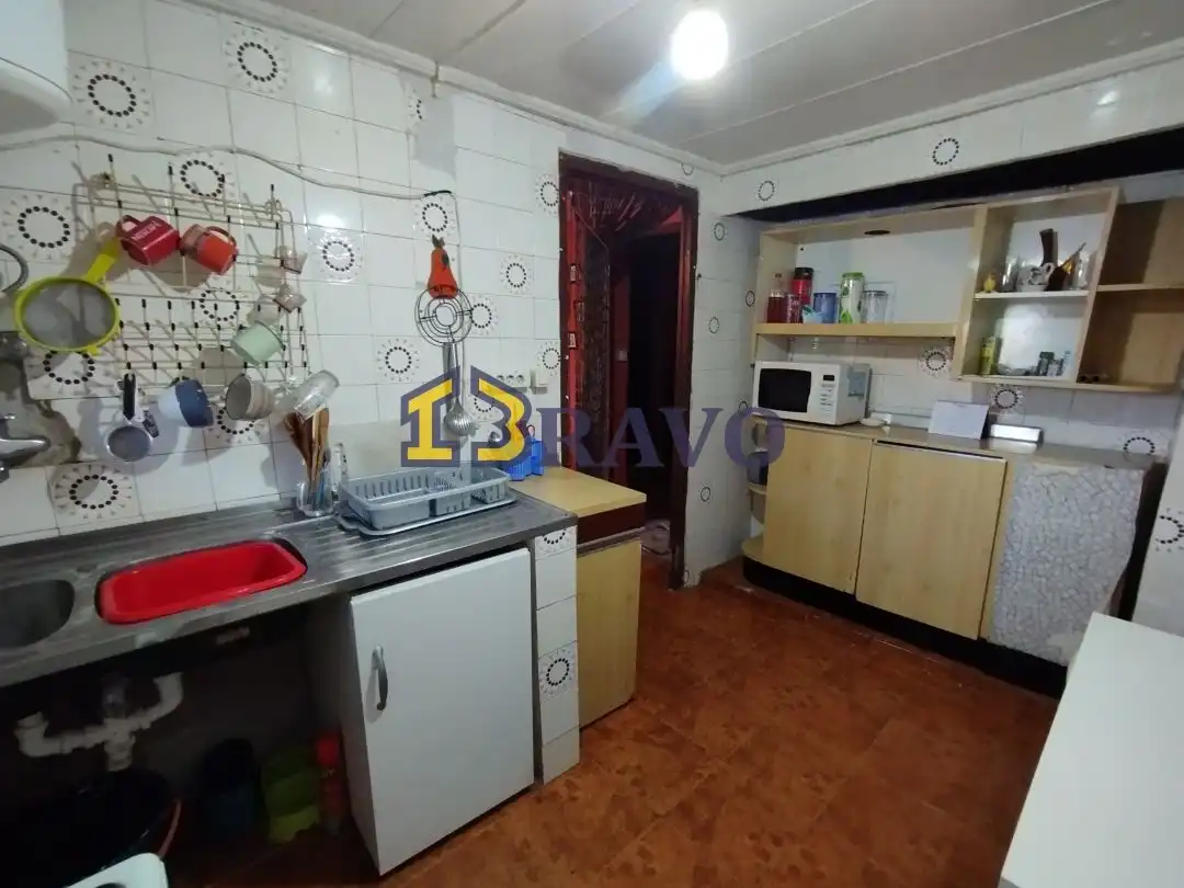 Cocina de Casa adosada en venta en Junta de Traslaloma con Calefacción, Jardín privado y Amueblado