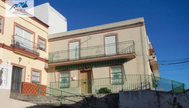 Casa-chalet en Venta en Calle MAGDALENA REYES en Santiponce