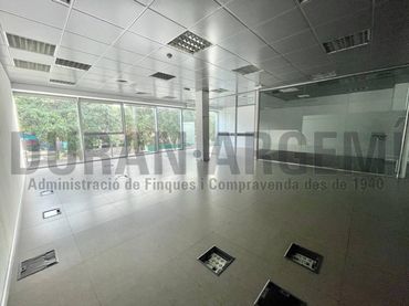 Oficina de lloguer a Calle Mossèn Josep Pons
