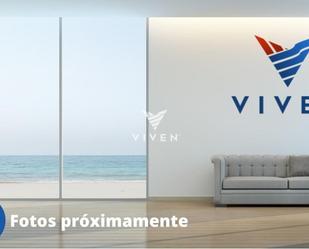Sala d'estar de Àtic en venda en Vilanova i la Geltrú amb Aire condicionat, Terrassa i Balcó