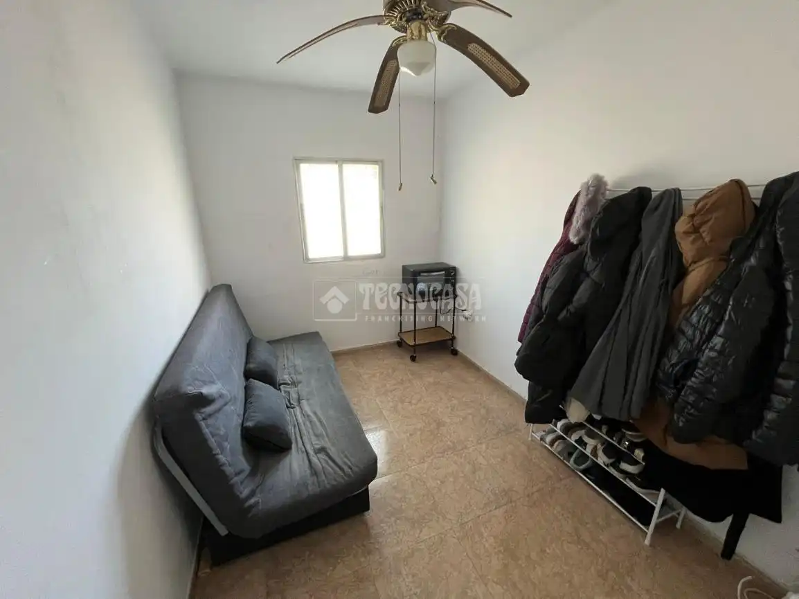 Habitación de Casa adosada en venta en Dos Hermanas