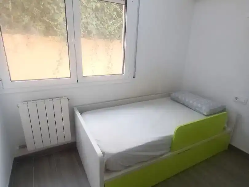 Dormitori de Pis en venda en Roda de Berà amb Aire condicionat i Balcó