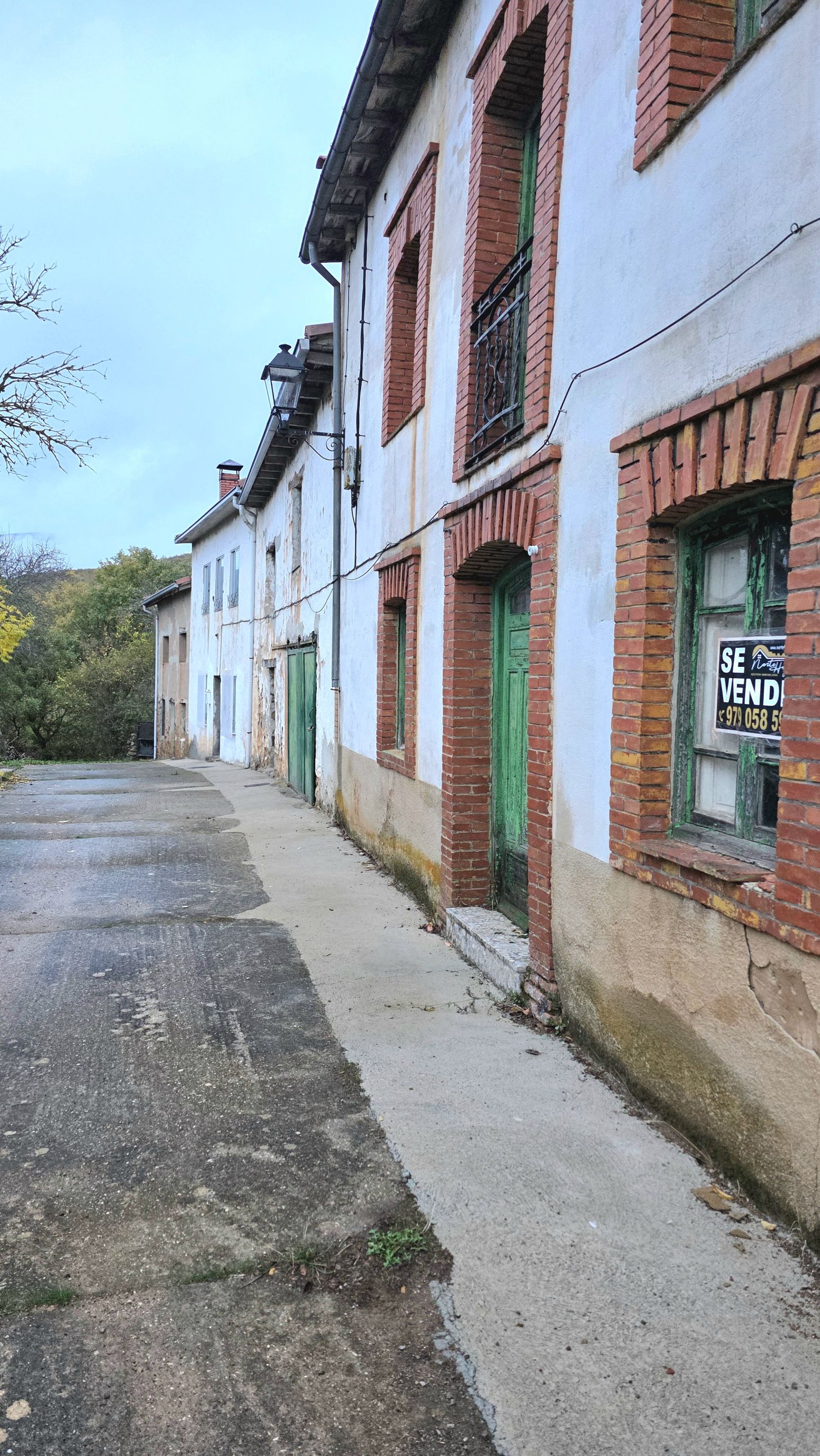 Exterior view of House or chalet for sale in Barruelo de Santullán