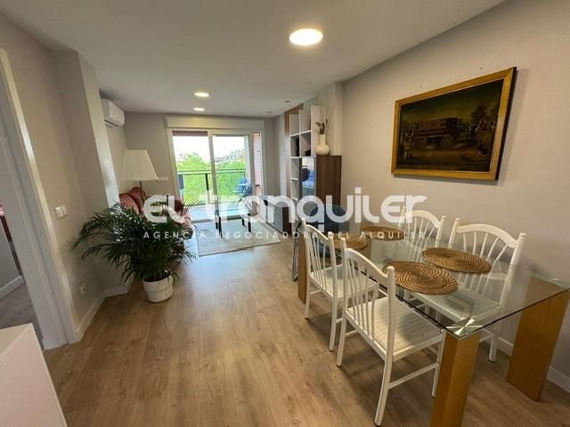 Living room of Flat to rent in Alcobendas  with Air Conditioner, Parquet flooring and Terrace