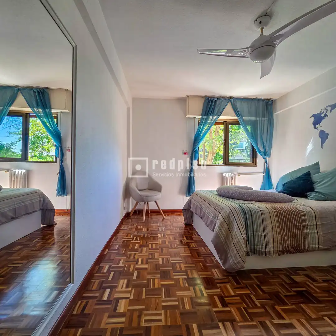 Habitación de Piso en venta en Madrid con Aire acondicionado, Calefacción y Jardín privado