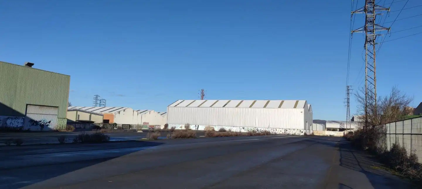 Vista exterior de Nave industrial en venta en Vitoria - Gasteiz
