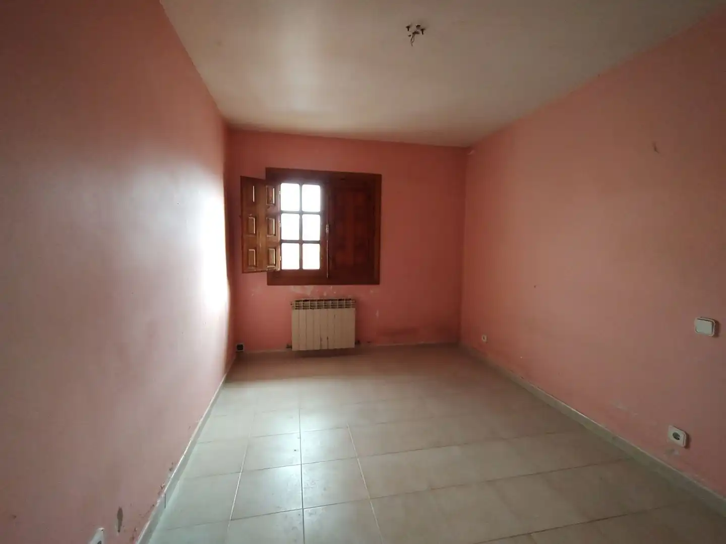 Casa adosada en venda a Mucientes