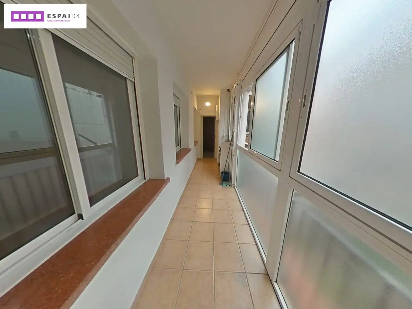 Terrassa de Pis en venda en Ripollet amb Aire condicionat, Parquet i Moblat