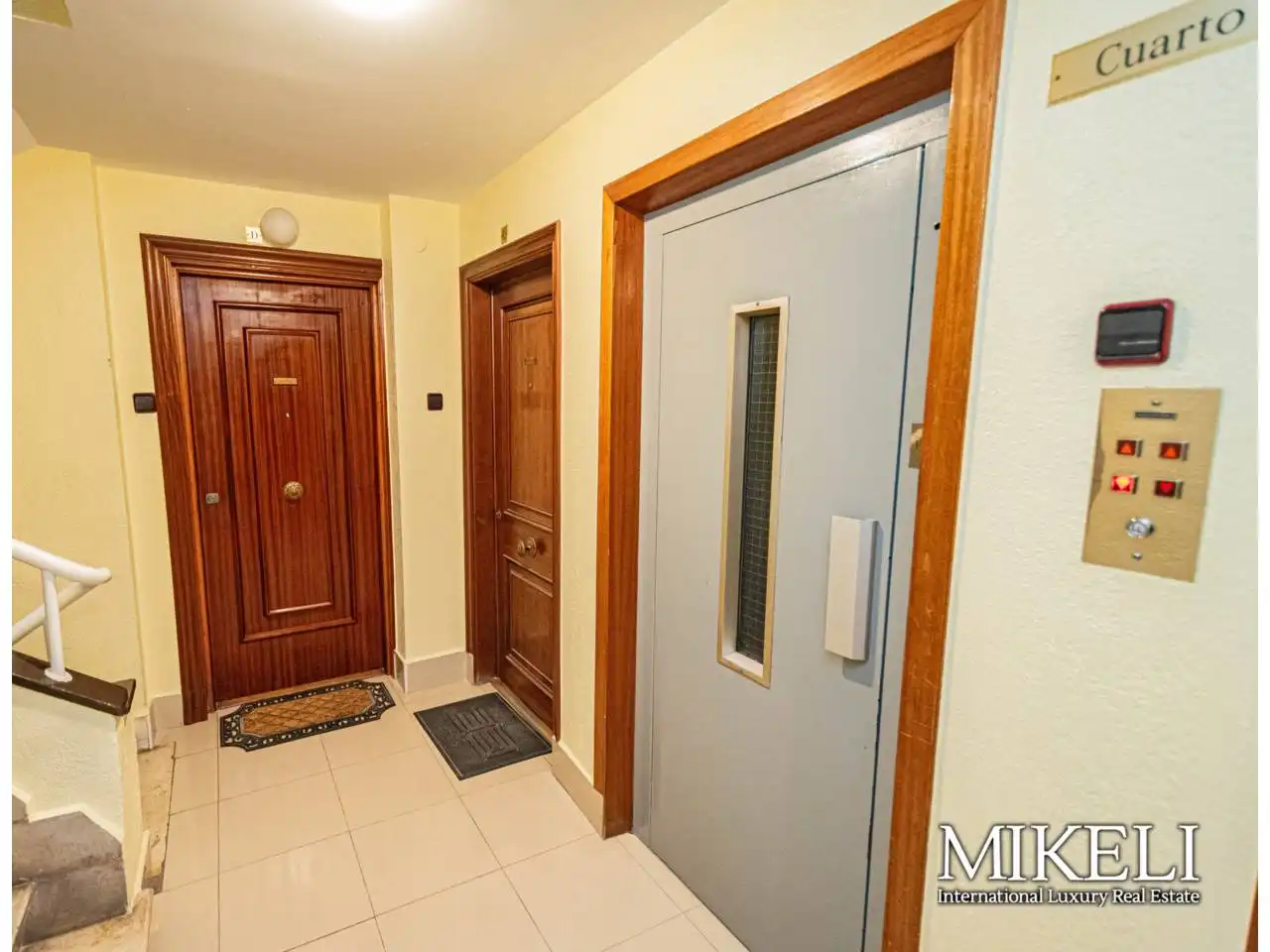 Piso en venta en Calle Vargas, Cuatro Caminos