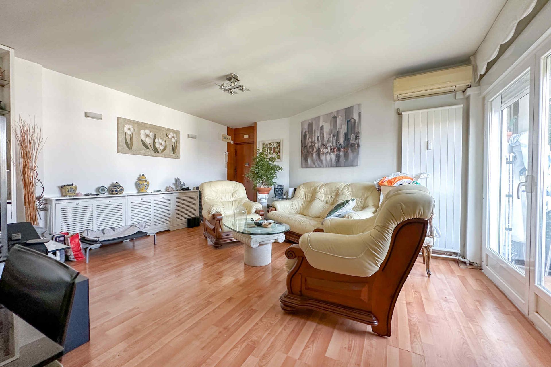 Sala d'estar de Pis en venda en  Madrid Capital amb Aire condicionat, Calefacció i Terrassa