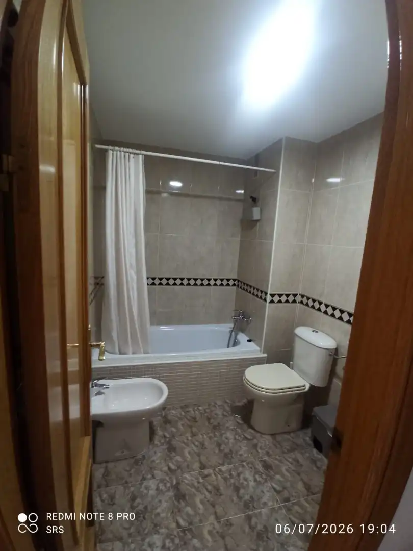Baño de Piso de alquiler en Málaga con Aire acondicionado, Terraza y Amueblado