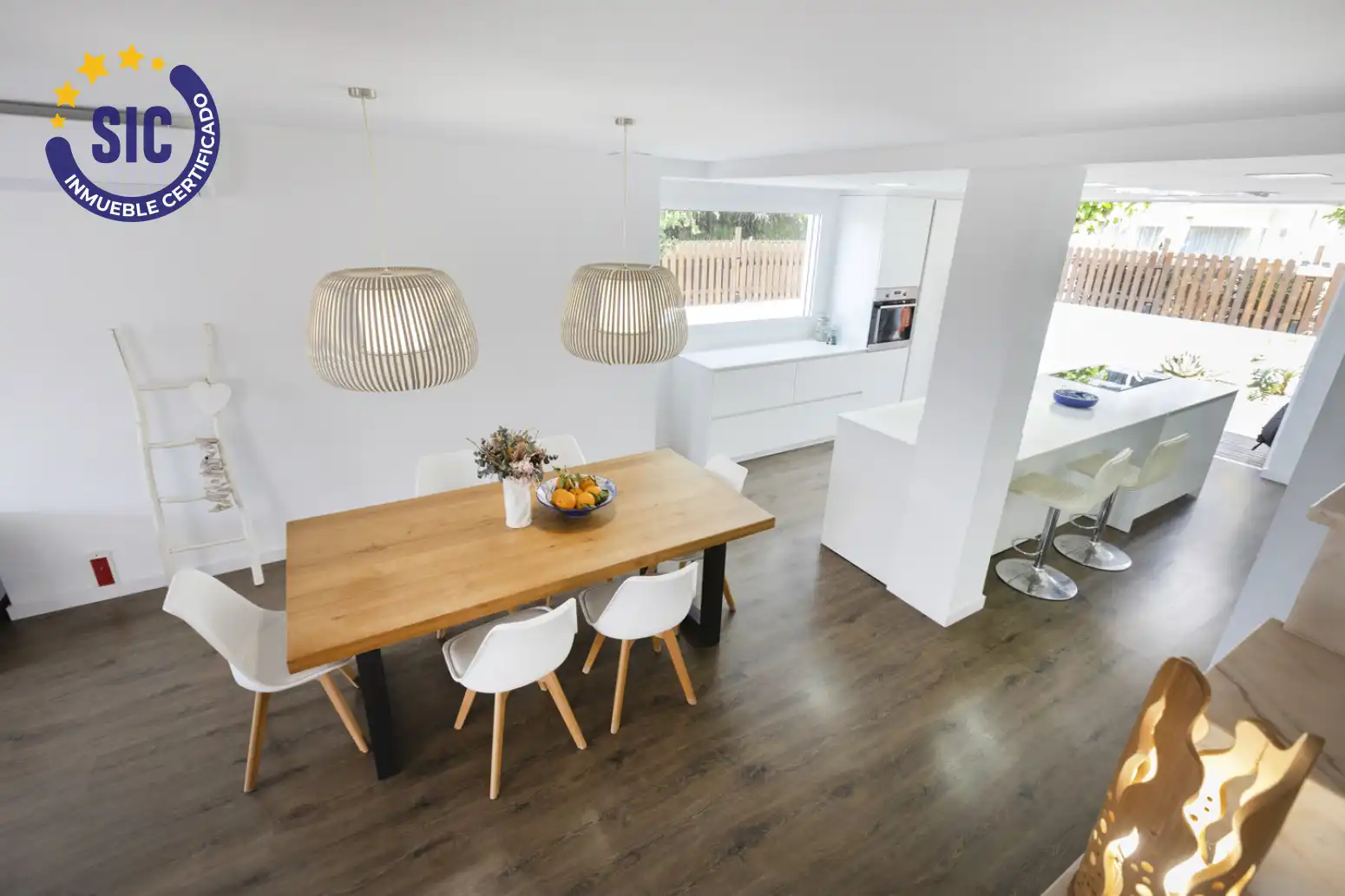 Comedor de Casa adosada en venta en El Puig de Santa Maria con Aire acondicionado, Calefacción y Jardín privado