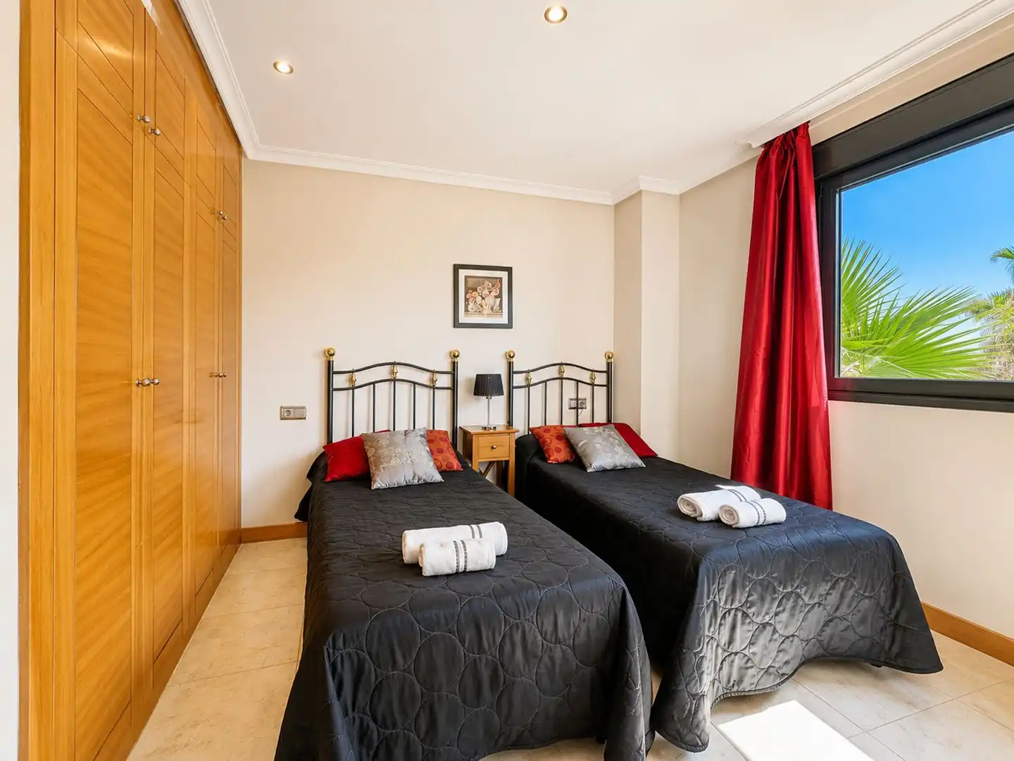 Bedroom of Apartments for sale in Estepona  with Air Conditioner, Terrace and Furnished