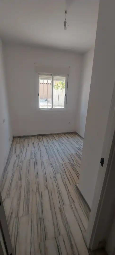 Piso con piscina en venta en Calle Hermanos Pinzón 57, imagen 2