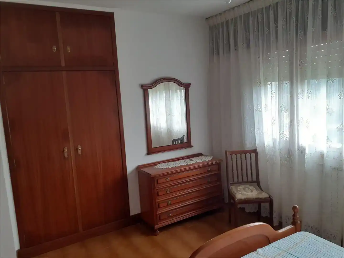 Dormitori de Casa o xalet en venda en Cesuras amb Jardí privat, Traster i Moblat