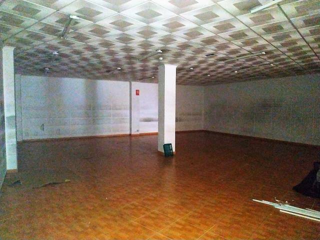 Local comercial en Alquiler en Pintor Baeza en Altozano - Conde Lumiares