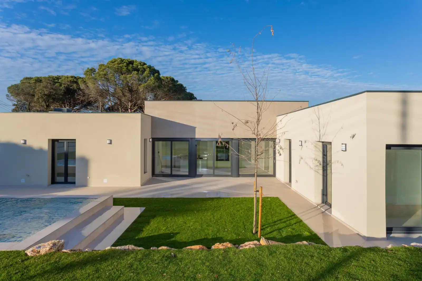 Vista exterior de Casa o xalet en venda en Llagostera amb Aire condicionat, Calefacció i Jardí privat