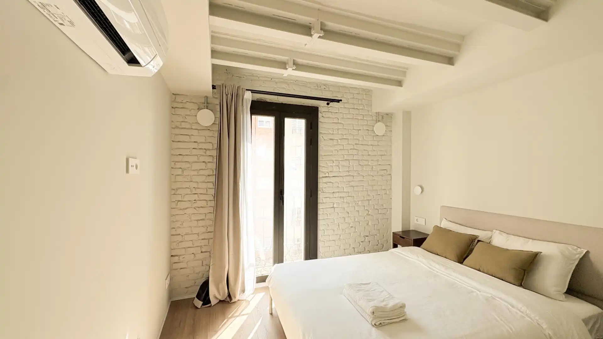 Habitación de Piso en venta en Barcelona con Aire acondicionado, Parquet y Horno
