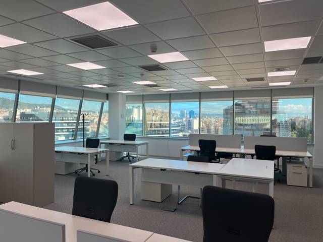 Oficina en Alquiler en Gran Via de les Corts Catalanes en La Bordeta