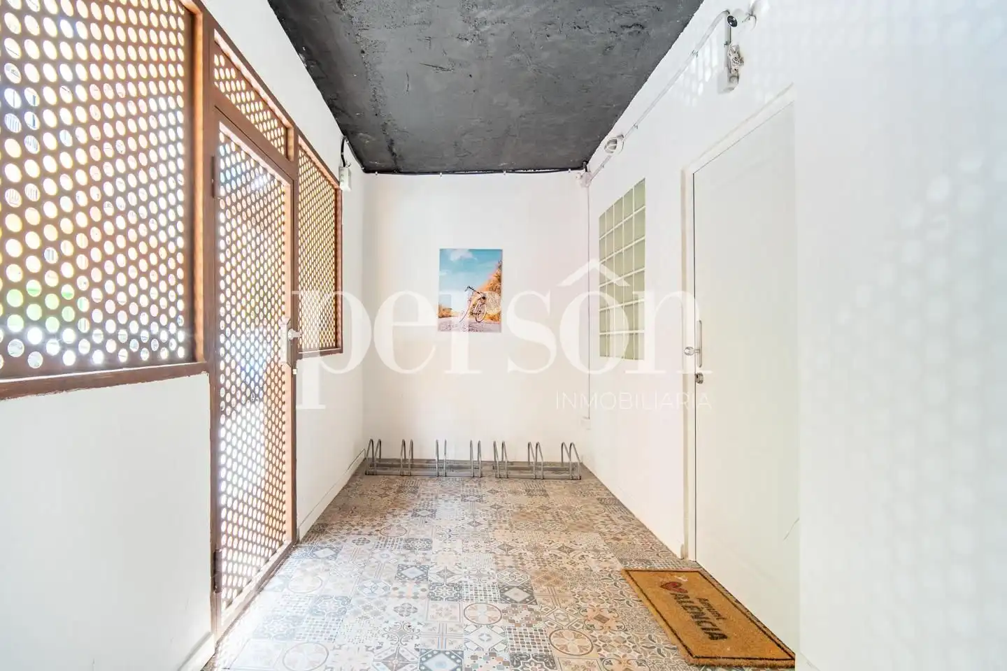 Ground floor for sale in Valencia  with Air Conditioner, Heating and Terrace