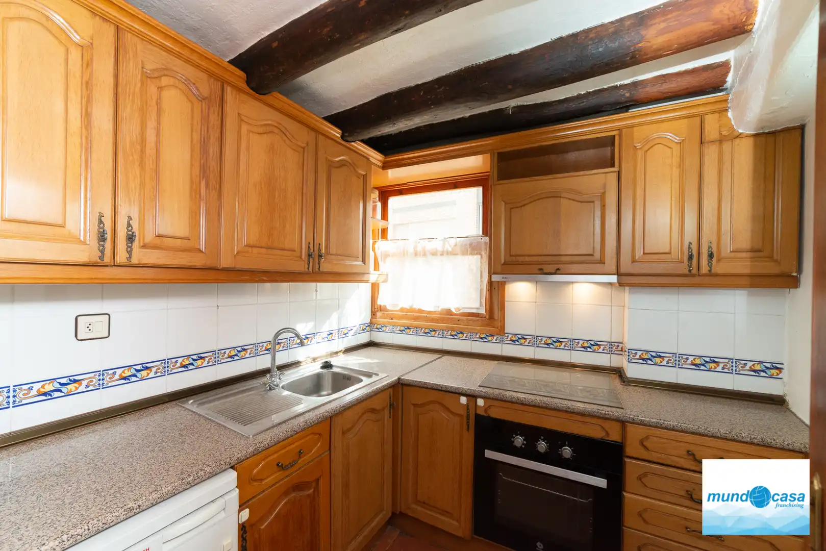 Cuina de Dúplex en venda en Zaragoza amb Aire condicionat, Calefacció i Forn