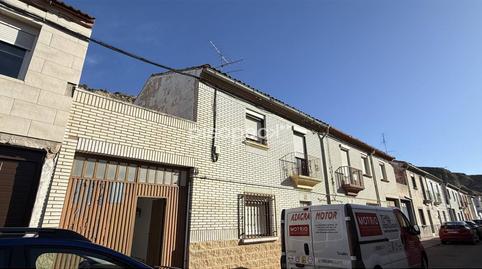 Foto 2 de Casa o xalet en venda a Calle Gregorio Muro Luri, Azagra, Navarra