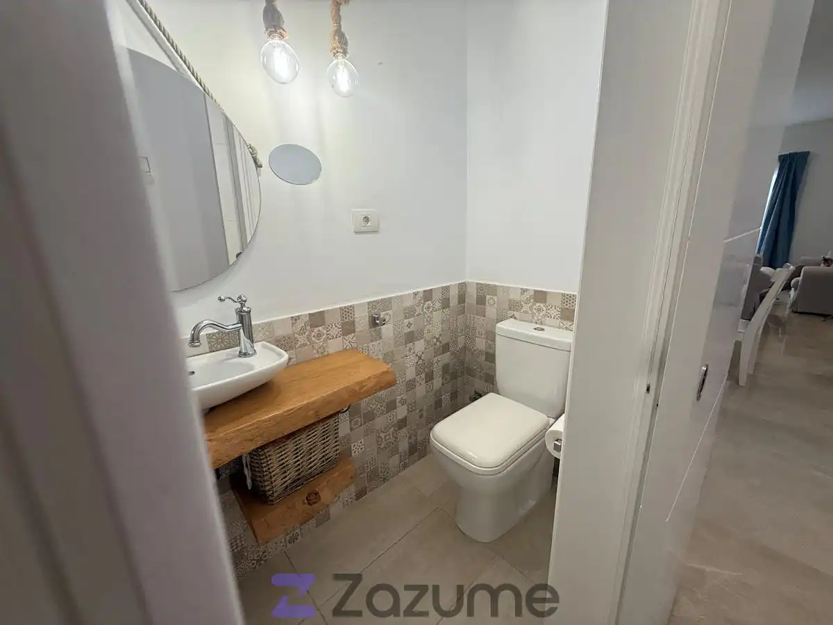 Bathroom of Flat for rent in Las Palmas de Gran Canaria  with Terrace, Furnished and Oven