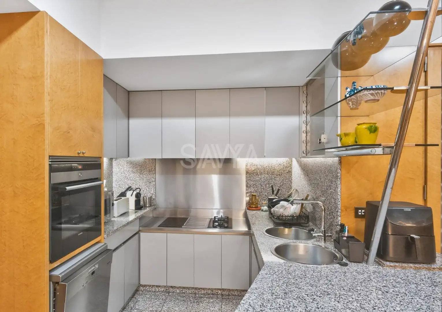 Cuina de Pis en venda en Barcelona amb Aire condicionat i Terrassa