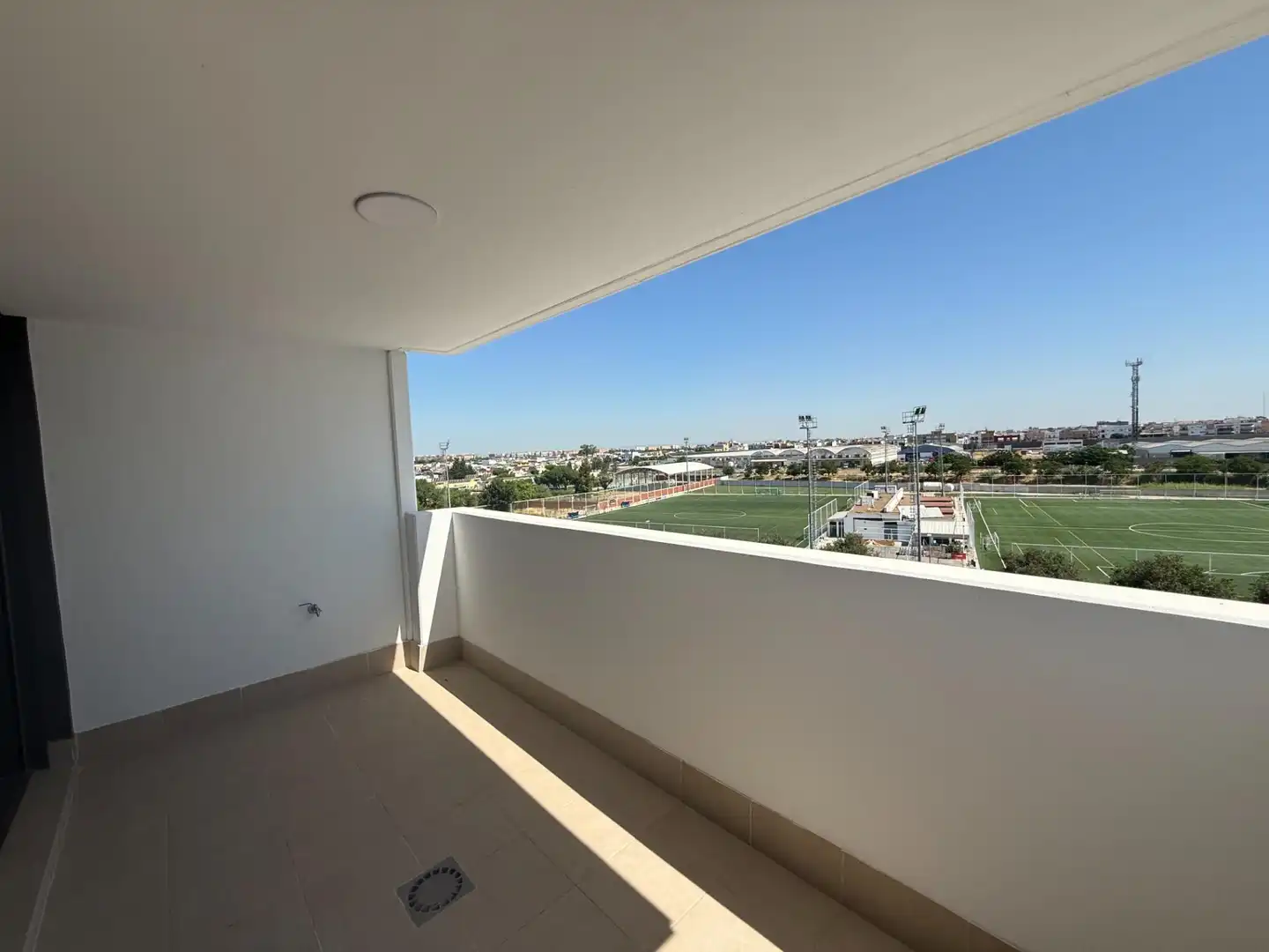 Terrasse von Wohnung zur Miete in Sevilla mit Klimaanlage