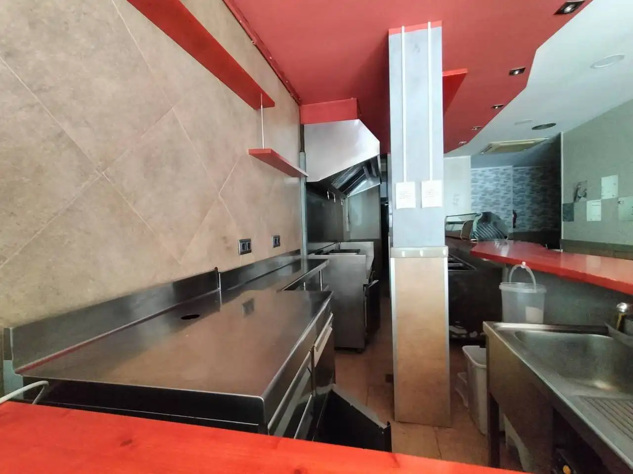 Cocina de Edificio en venta en Terrassa