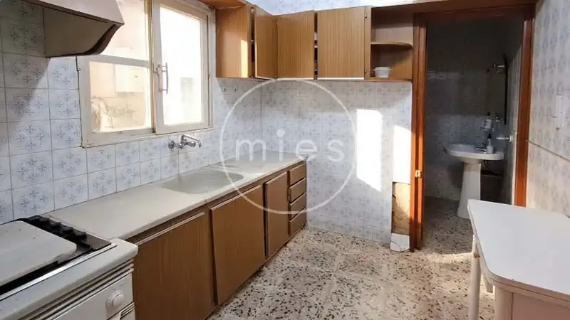Cuina de Casa adosada en venda en Montroi / Montroy amb Terrassa i Balcó