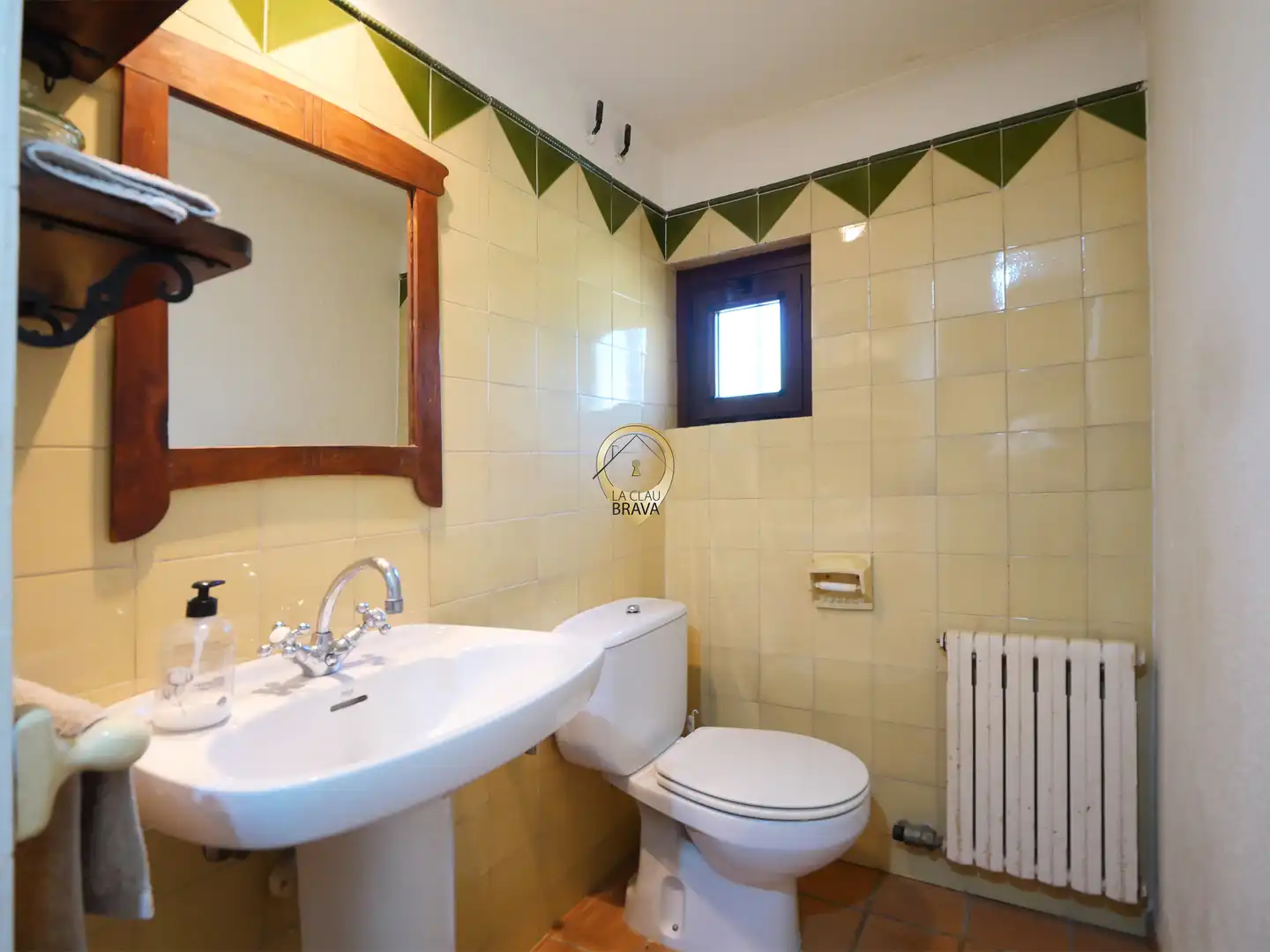 Badezimmer von Country house zum Verkauf in Cassà de la Selva mit Heizung, Privatgarten und Abstellraum