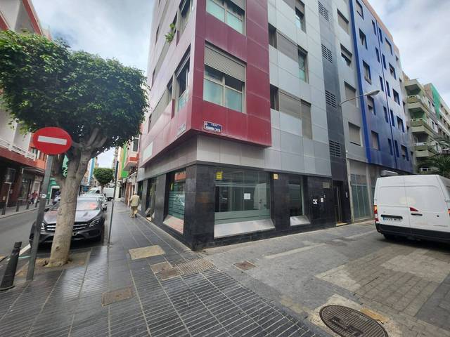 Local comercial en Venta en  NICOLAS ESTEVANEZ, 42 en Santa Catalina - Canteras