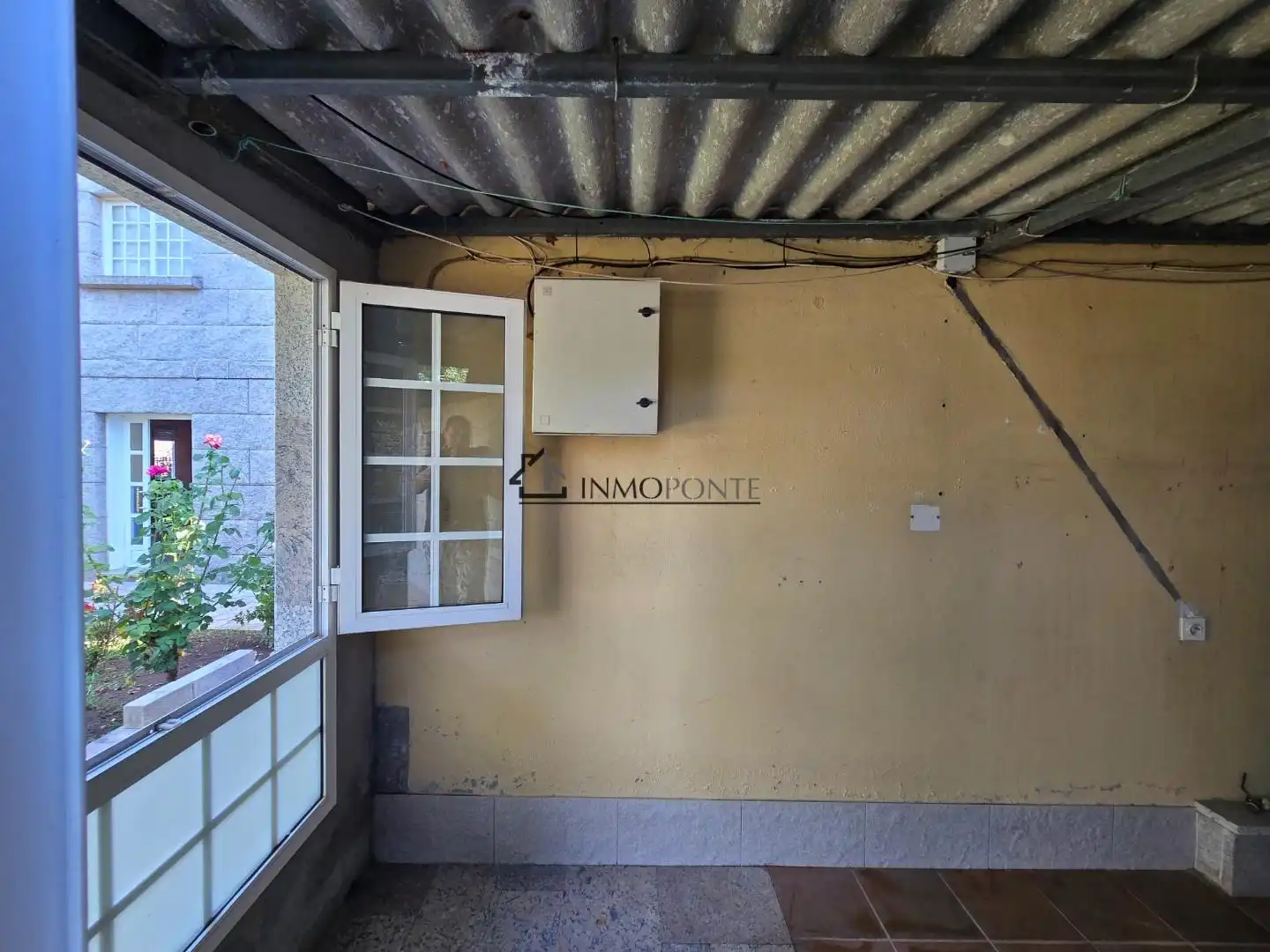 Terrassa de Casa o xalet en venda en Pontevedra Capital  amb Calefacció, Jardí privat i Terrassa