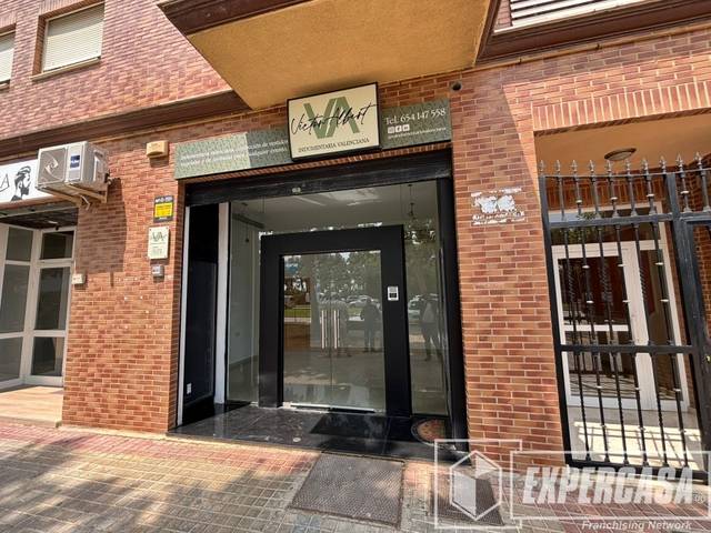Local comercial en Alquiler en Silla