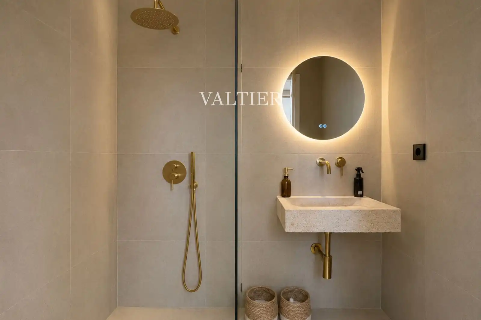 Baño de Dúplex en venta en Madrid con Aire acondicionado, Calefacción y Terraza