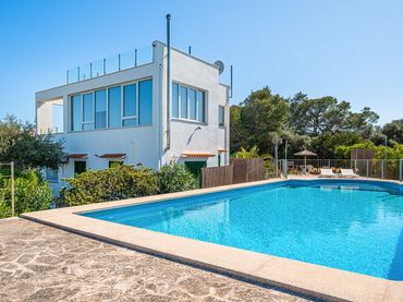 Villa con piscina in vendita a Cala Murada