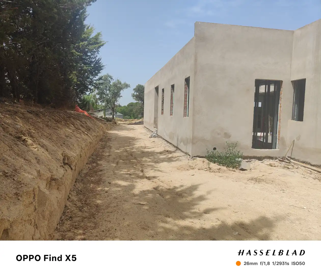 Exterior view of Houses for sale in Sevilla la Nueva  with Heating, Private garden and Parquet flooring