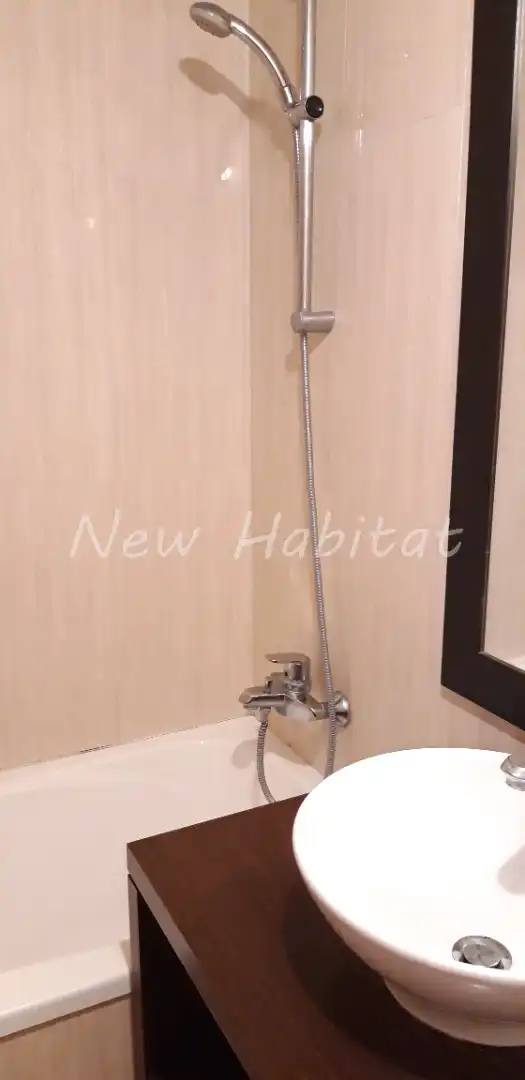 Habitación de Piso en venta en Castellón de la Plana / Castelló de la Plana con Aire acondicionado, Trastero y Piscina comunitaria