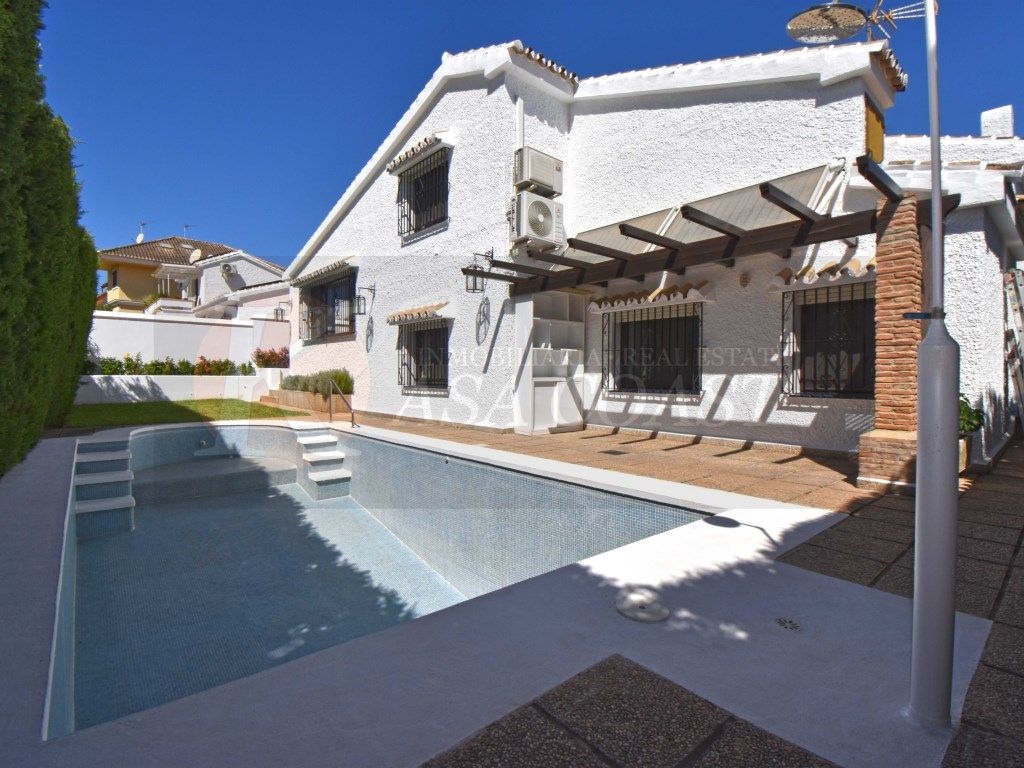 Garden of House or chalet for sale in Fuengirola  with Air Conditioner, Private garden and Swimming Pool