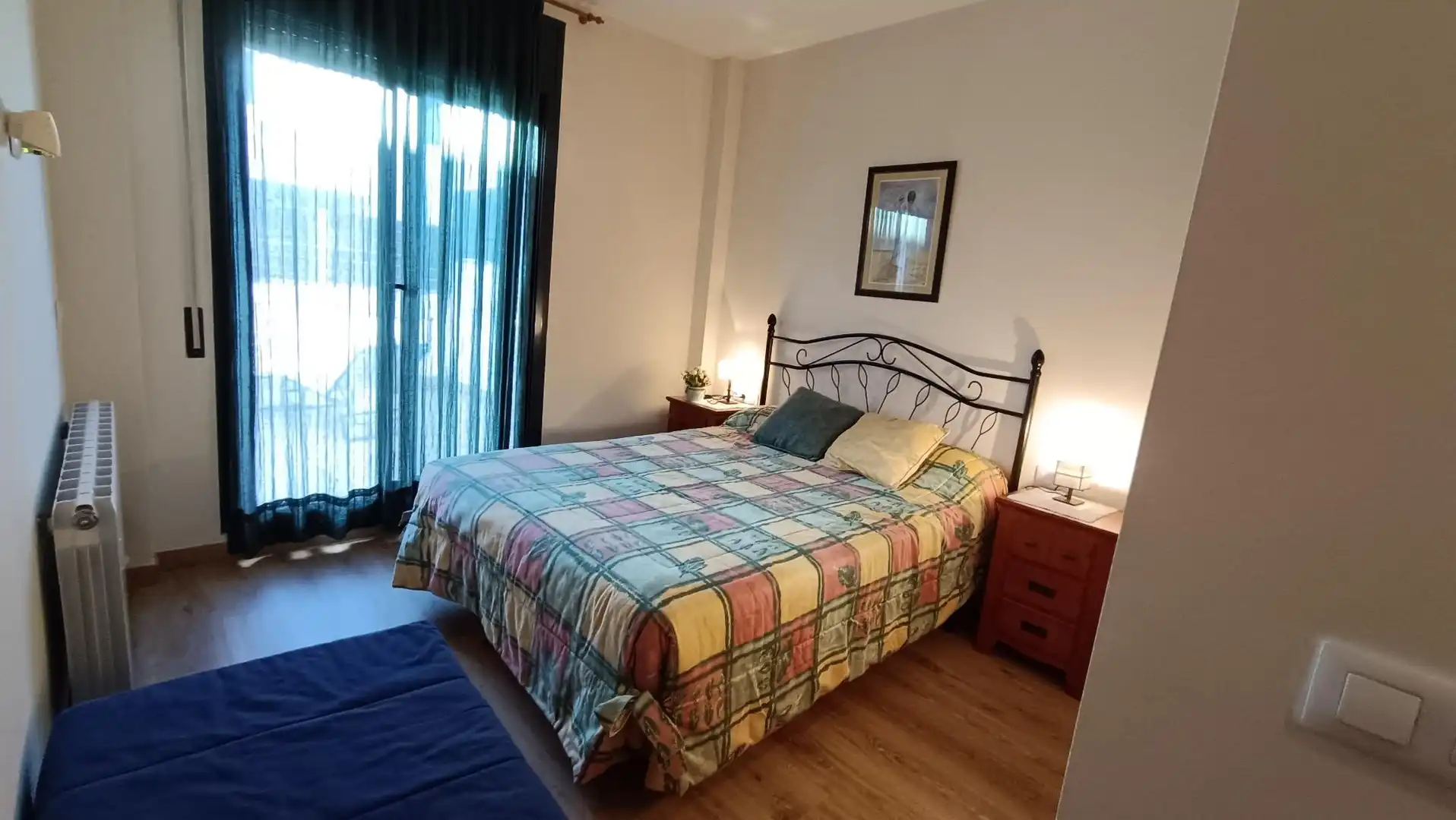 Schlafzimmer von Erdgeschoss zur Miete in Palamós mit Heizung, Terrasse und Balkon