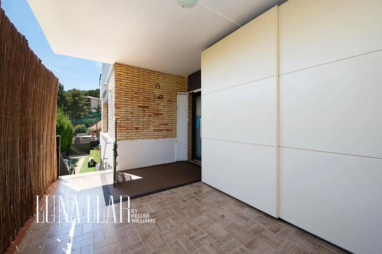 Balcony of Houses for sale in Castelldefels  with Air Conditioner, Heating and Parquet flooring
