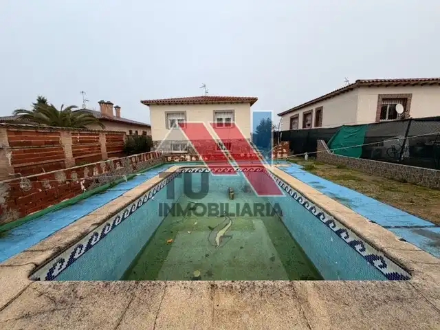 Swimming pool of Houses for sale in Huecas  with Storage room, Swimming Pool and Alarm