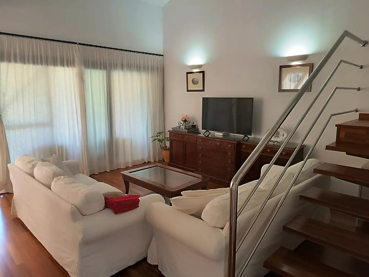 Sala de estar de Casa adosada en venta en Puerto Real con Aire acondicionado, Jardín privado y Parquet