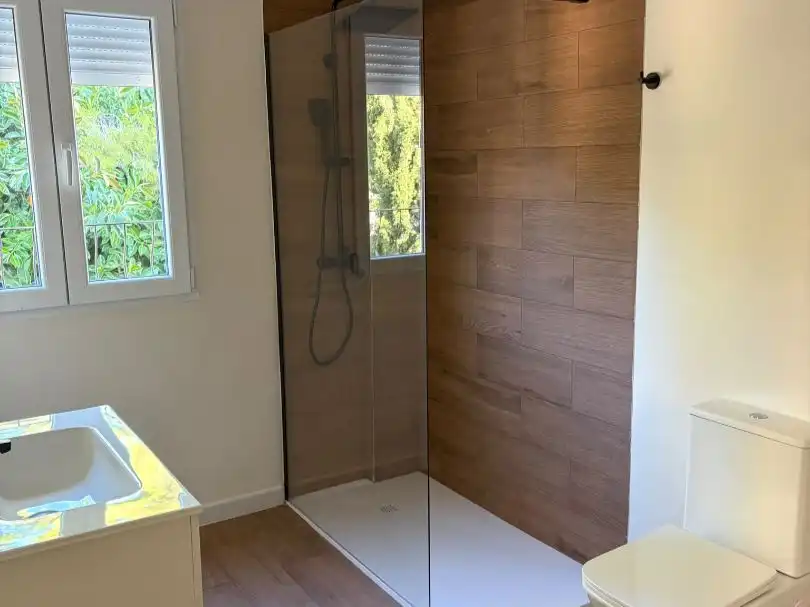 Bathroom of Flat for rent in Benirredrà, Valencia