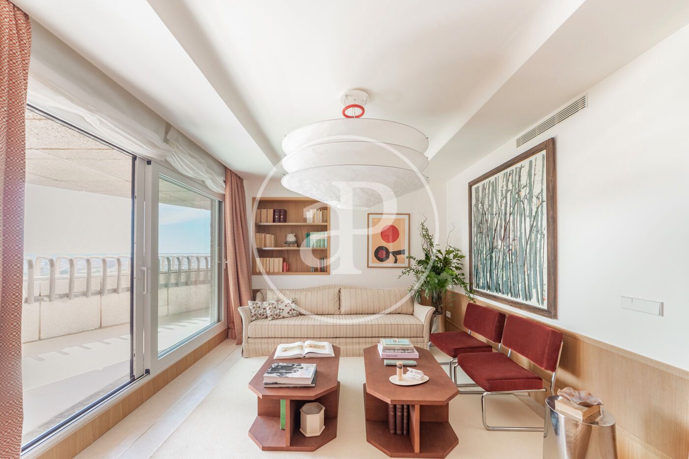 Living room of Flat for sale in  Madrid Capital  with Air Conditioner, Heating and Terrace