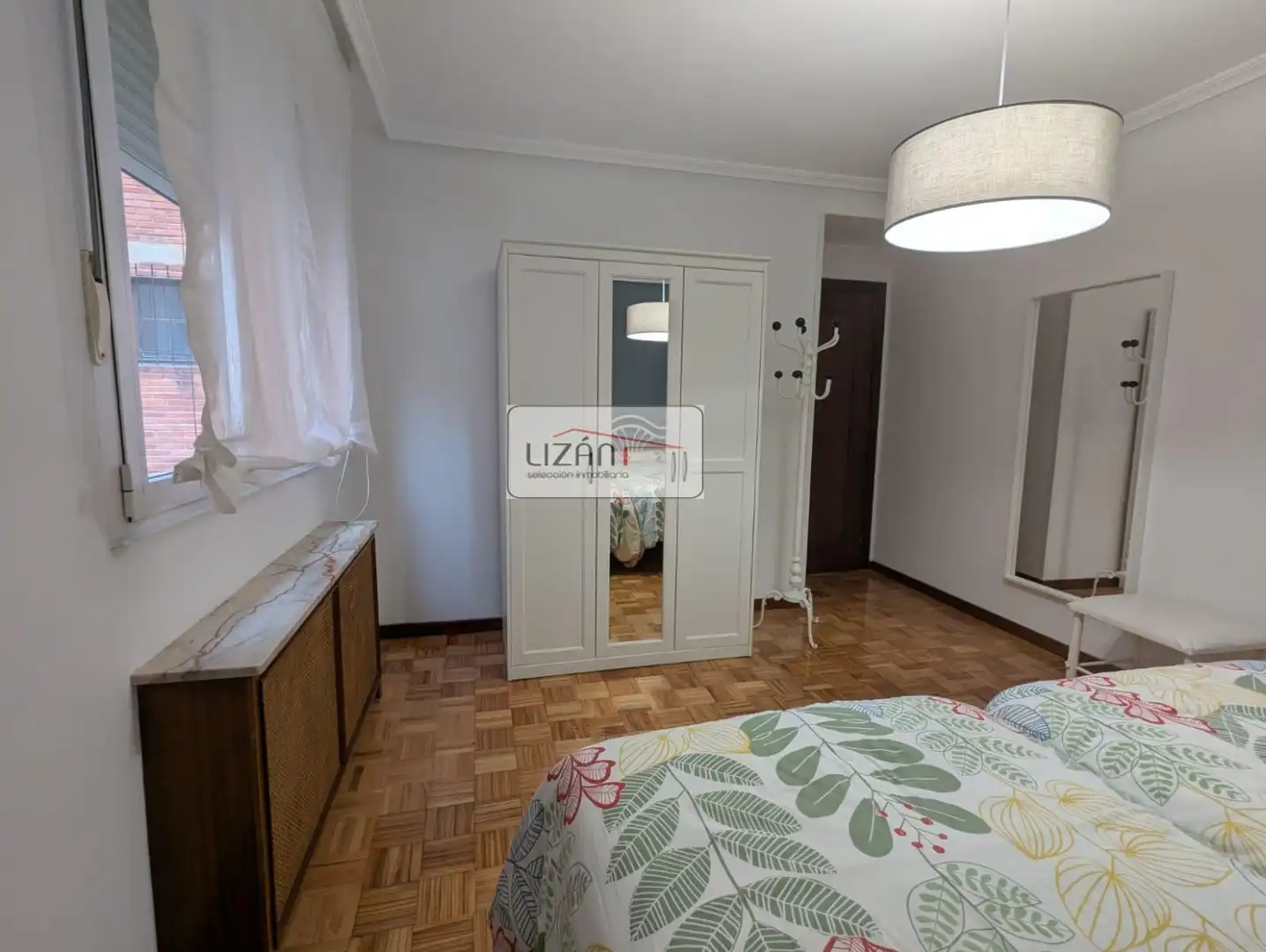 Wohnung mit Aufzug zur Miete in Gijón - calle ezcurdia