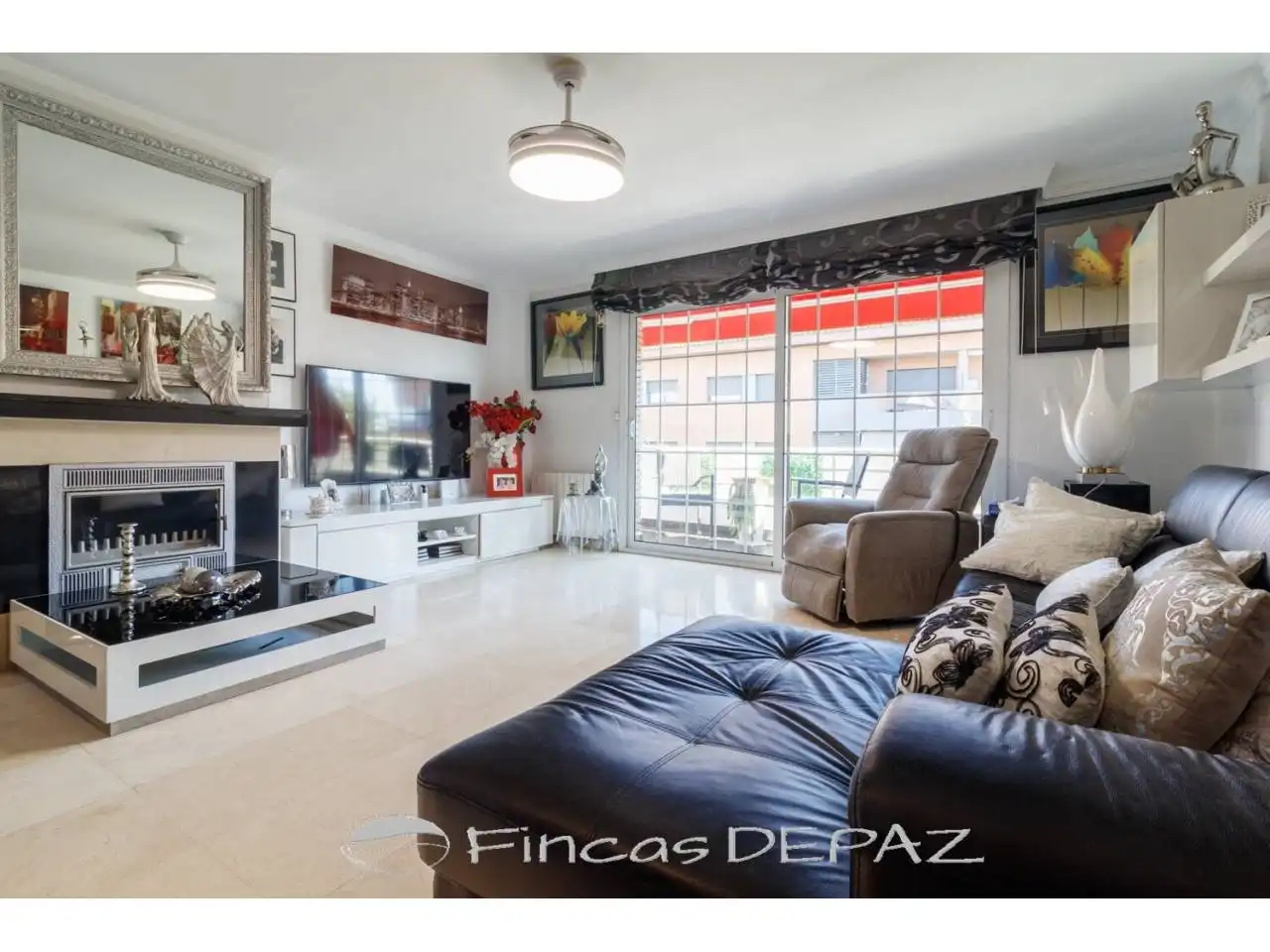 Sala de estar de Ático en venta en Castelldefels con Calefacción y Terraza